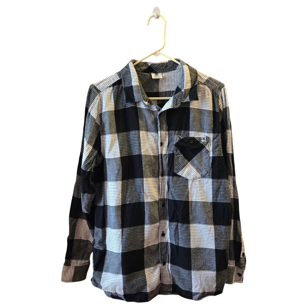 DC Shoes Black and White Plaid Flannel Shirt Men's Size Medium